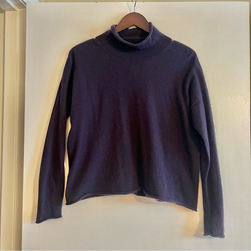 EILEEN FISHER Italian Cashmere Turtleneck Top, Aubergine, XS - Picture 6 of 11